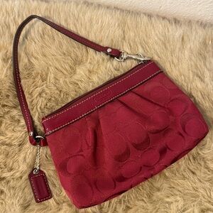 Coach Color Wine Signature C Wristlet Burgundy
